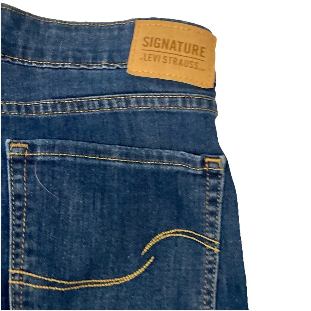 Levi Strauss Womens Dark Wash‎ Denim Cuffed Bermuda Shorts Jorts